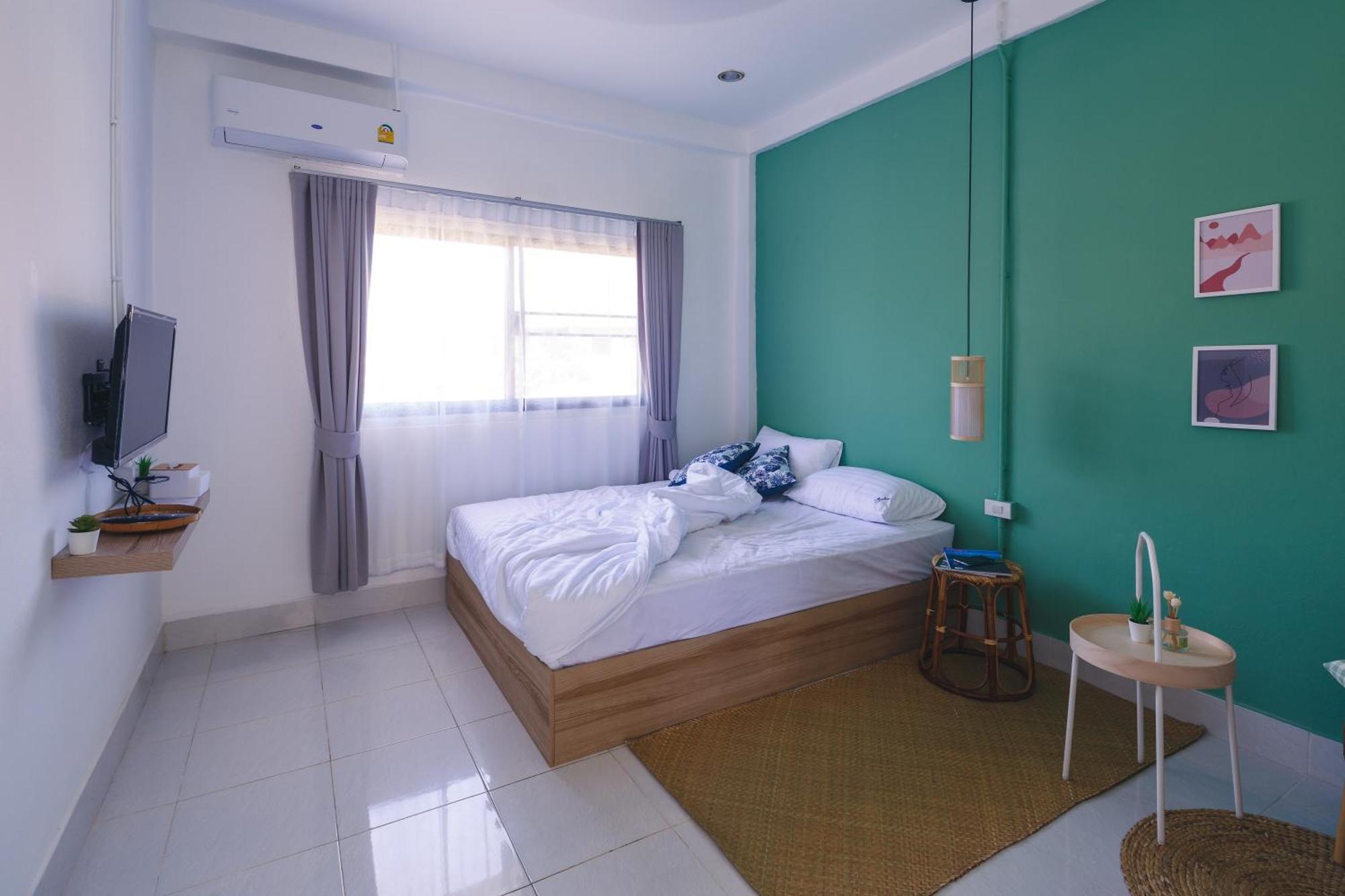 Yindee Travellers Lodge Нан Екстер'єр фото