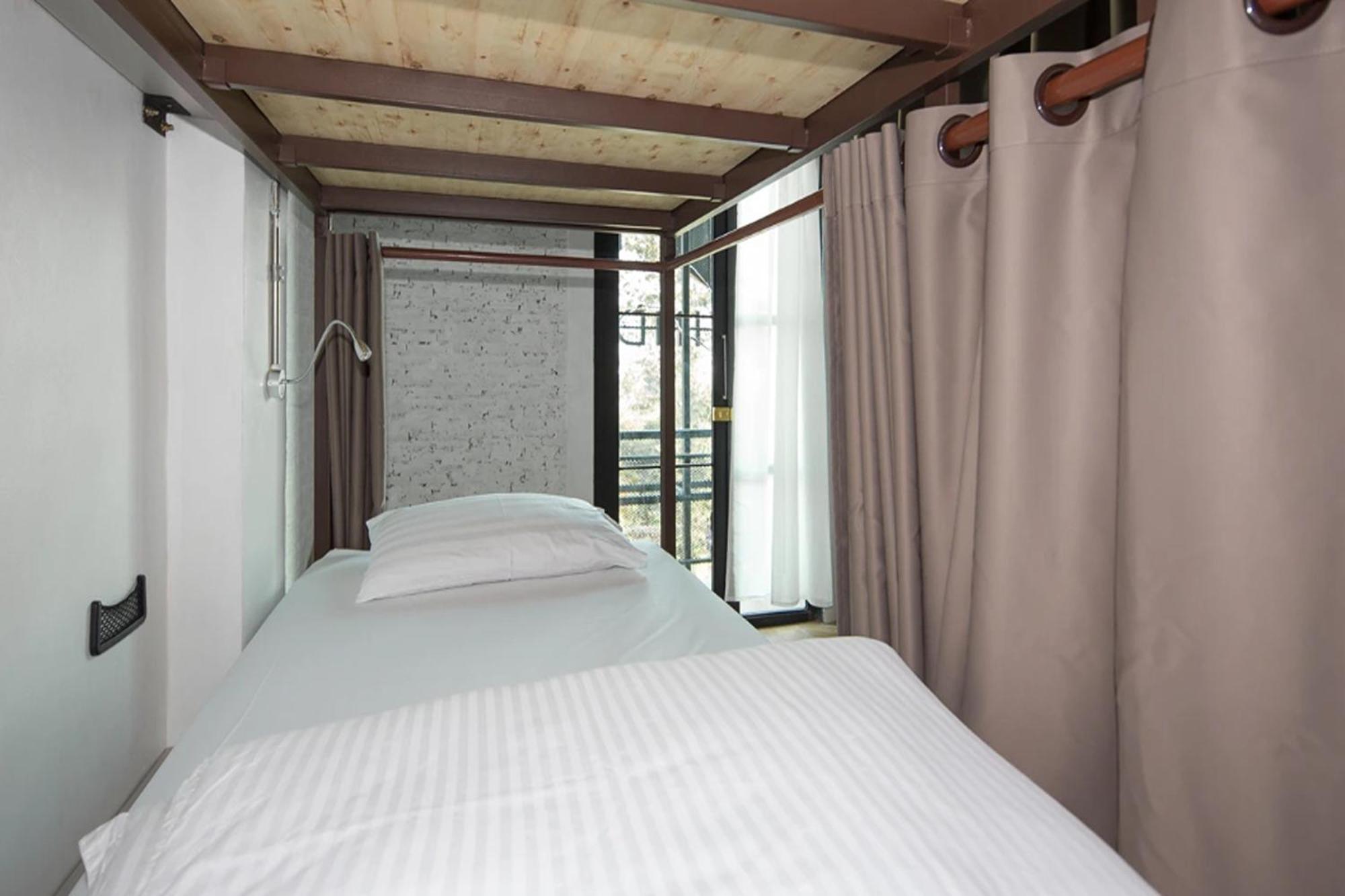 Yindee Travellers Lodge Нан Екстер'єр фото