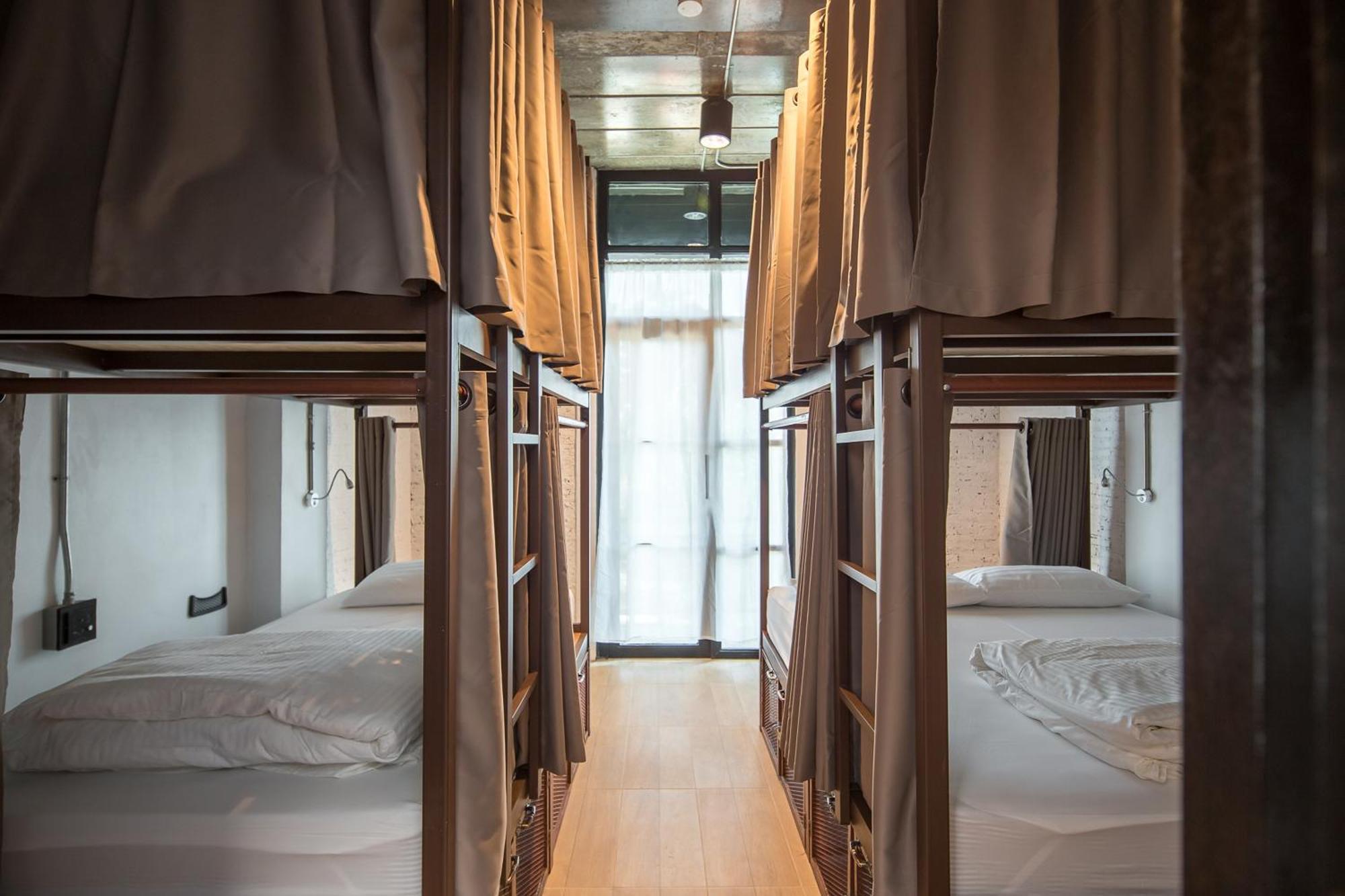 Yindee Travellers Lodge Нан Екстер'єр фото