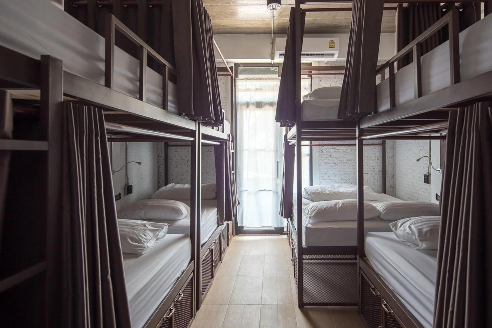 Yindee Travellers Lodge Нан Екстер'єр фото