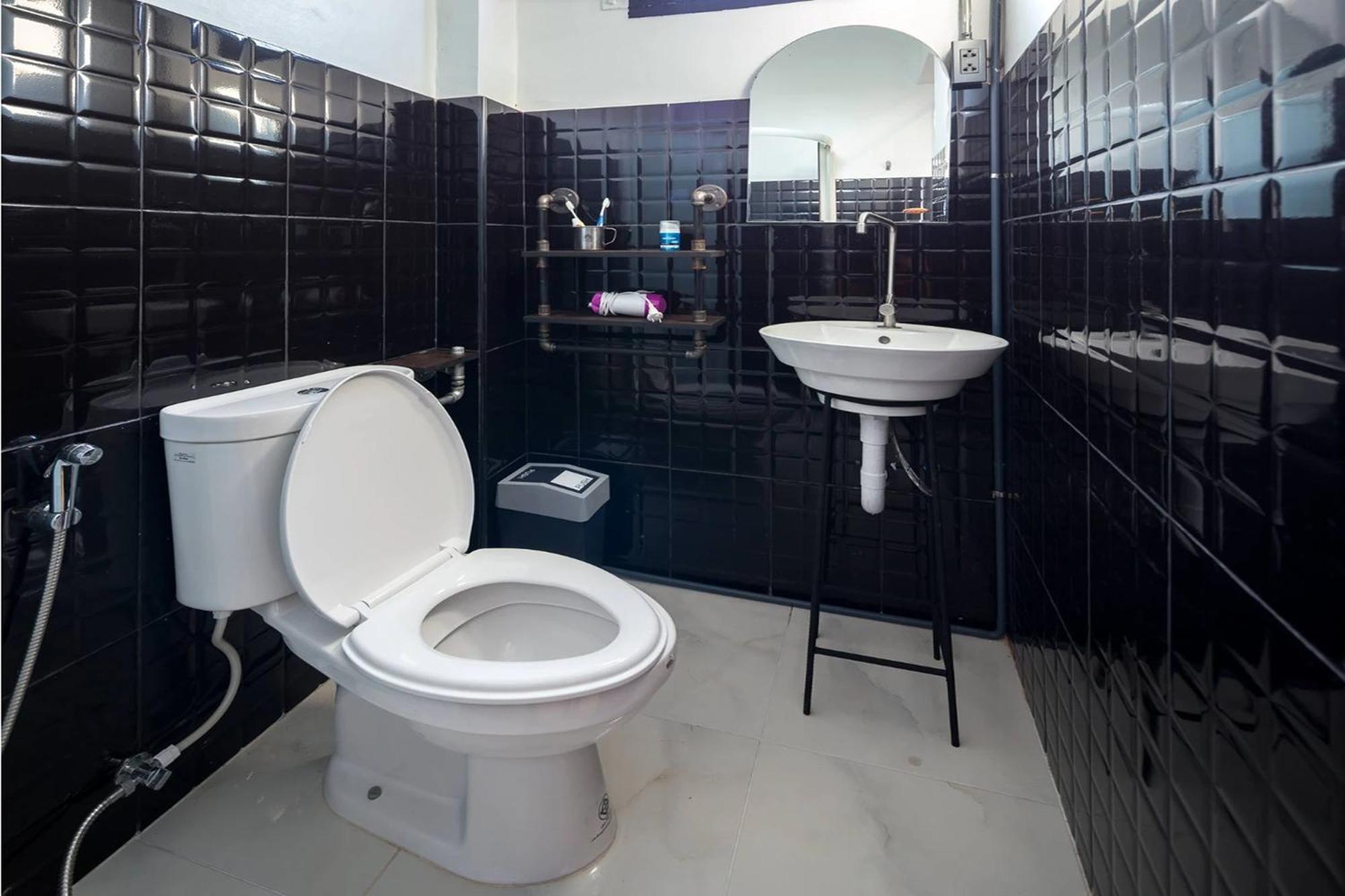 Yindee Travellers Lodge Нан Екстер'єр фото
